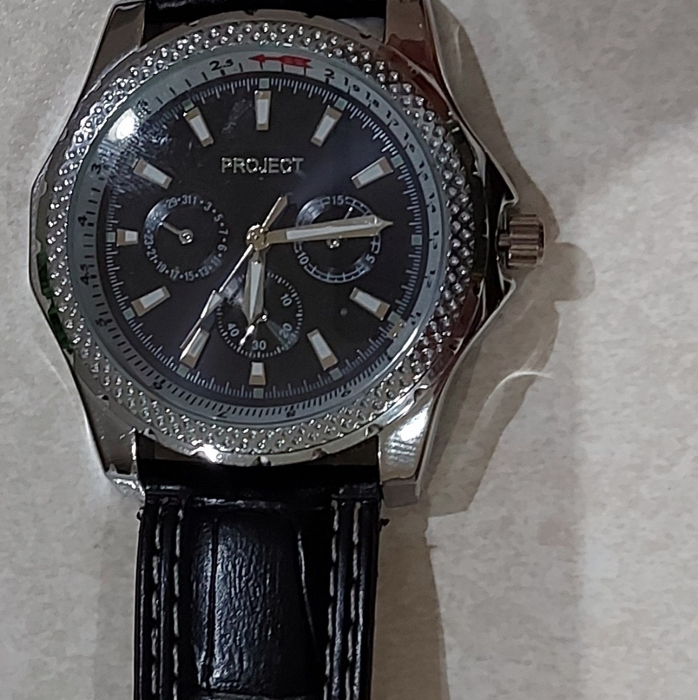 Watch - Picture 3 of 8
